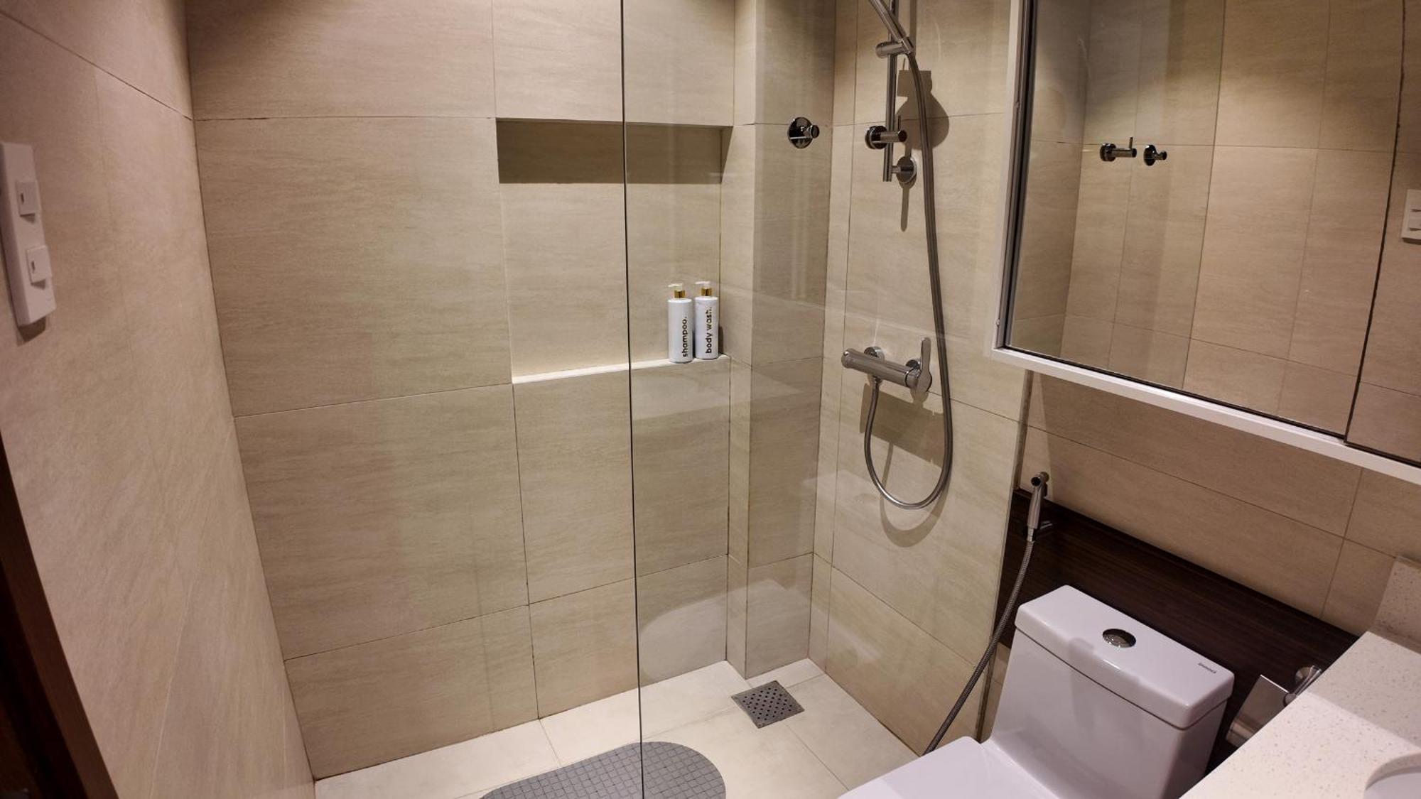 Dominiks Stylish Resort Gem Ocean View Pool Queen Bed At Tambuli 8 Floor Fast Wifi Lapu-Lapu City Dış mekan fotoğraf