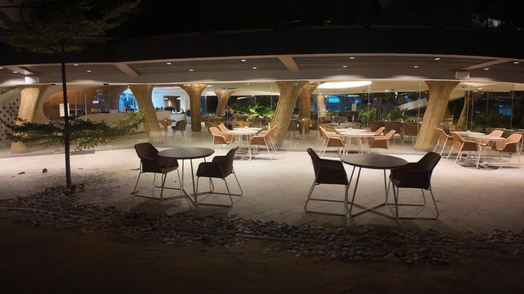 Dominiks Stylish Resort Gem Ocean View Pool Queen Bed At Tambuli 8 Floor Fast Wifi Lapu-Lapu City Dış mekan fotoğraf
