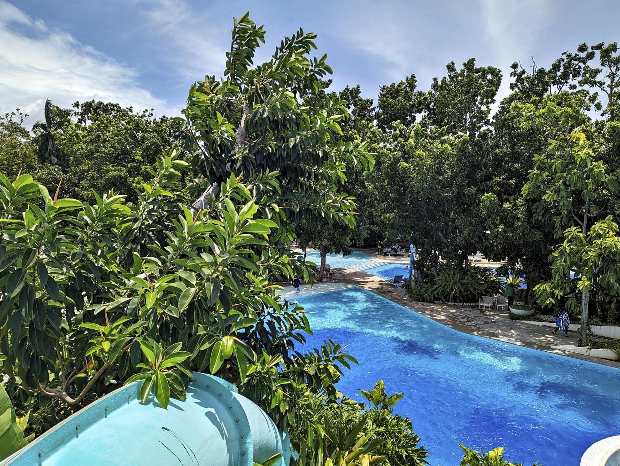 Dominiks Stylish Resort Gem Ocean View Pool Queen Bed At Tambuli 8 Floor Fast Wifi Lapu-Lapu City Dış mekan fotoğraf