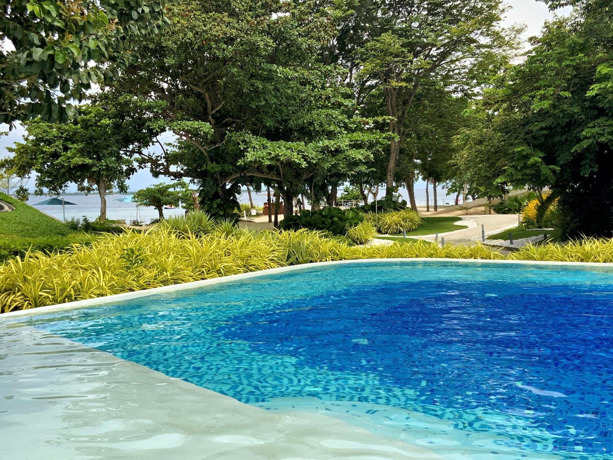 Dominiks Stylish Resort Gem Ocean View Pool Queen Bed At Tambuli 8 Floor Fast Wifi Lapu-Lapu City Dış mekan fotoğraf